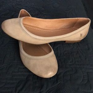 FRYE Carrie Ballet Flat - Ash Tan - SZ 8.5
